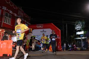 BIB: 4532
                            <button type="button" onclick="openModal(26258844)" class="btn btn-primary btn-sm float-right btn-popup" data-toggle="modal" data-target=".modal-high-quality">
                        <i class="fas fa-shopping-cart"></i> Add to Cart
                    </button>
                                            <button type="button" onclick="isThisMe(26258844, true)" class="btn btn-success btn-sm float-right btn-popup btn-isme hidden" data-toggle="tooltip" data-placement="bottom" title="นี่คือรูปของคุณใช่ไหม คลิกที่นี่เพื่อเอาเข้าอัลบั้ม">
                        <i class="fas fa-plus"></i> Add to album
                    </button>
                    <button type="button" onclick="isThisMe(26258844, false)" class="btn btn-warning btn-sm float-right btn-popup btn-isnotme hidden">
                        <i class="fas fa-ban"></i> Remove from album
                    </button>